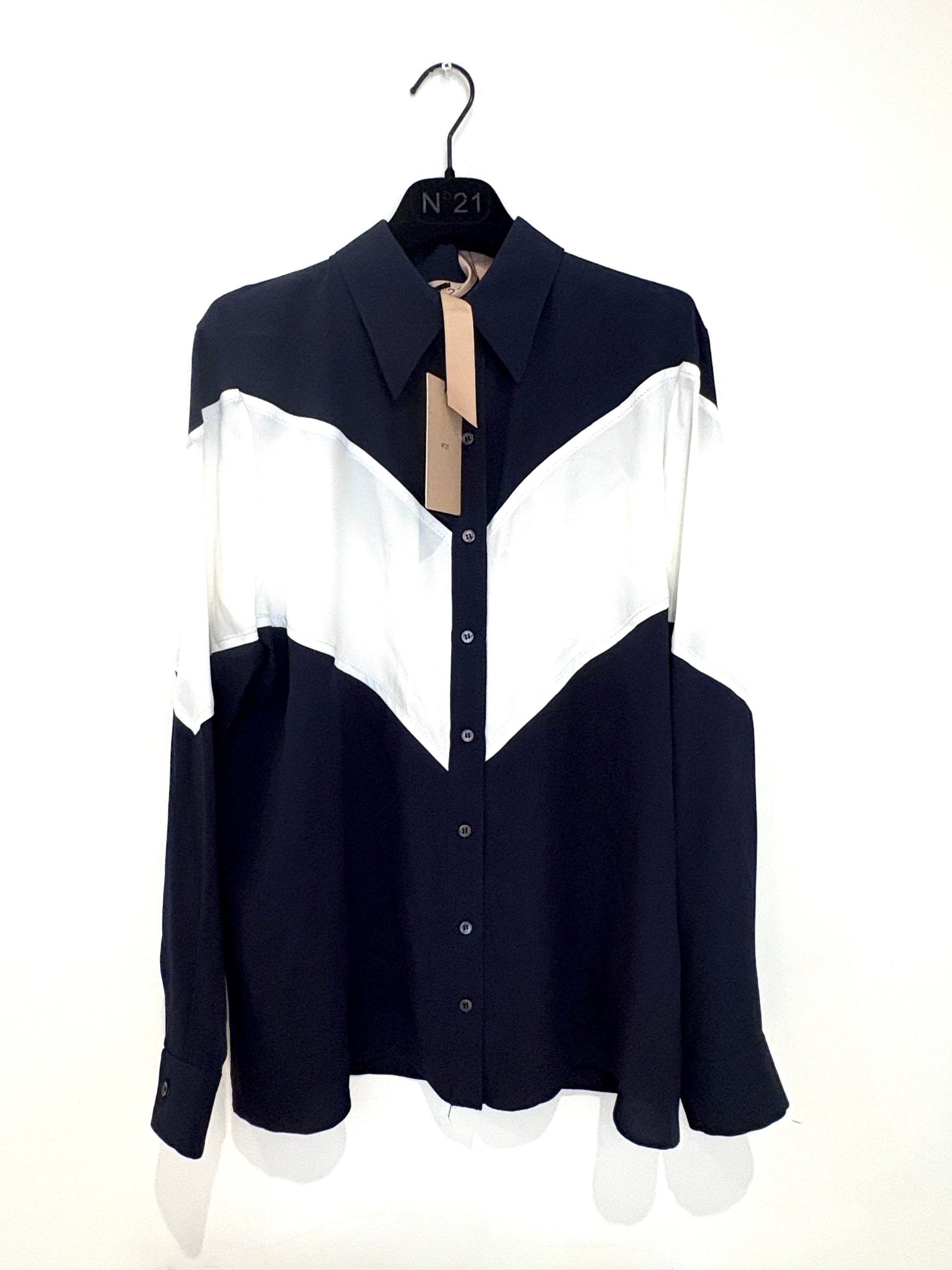 No 21 navy and white silk shirt