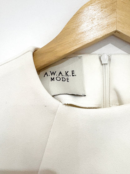 A.W.A.K.E. Mode Cut Out Top UK 12