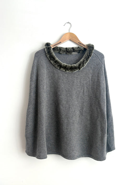n.peal grey knit poncho