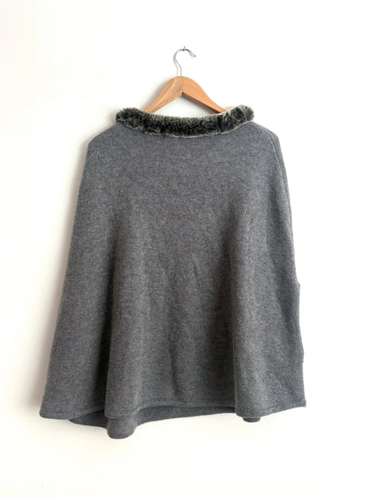 N.Peal Cashmere Knit Fur Collar Poncho