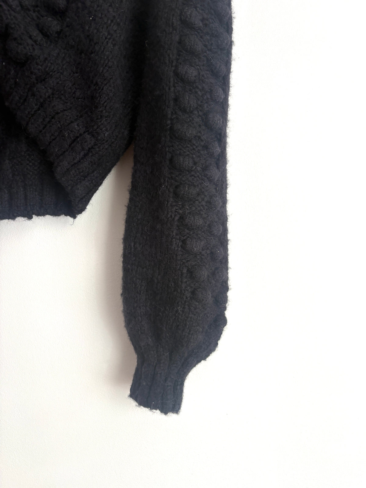 Hayley Menzies Black Cropped Knit Cardigan XS