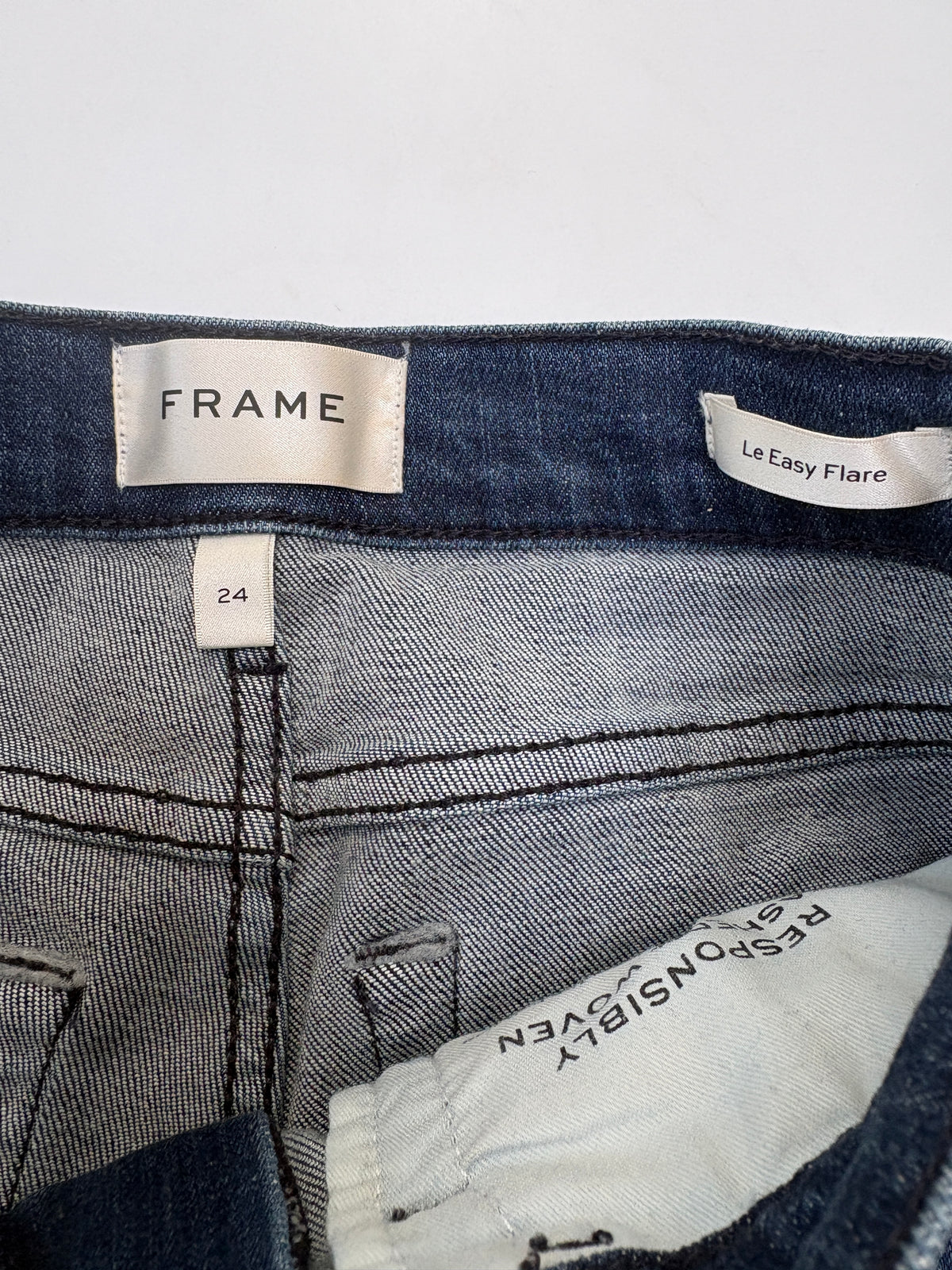 Frame Le Easy Flare Jeans 24"