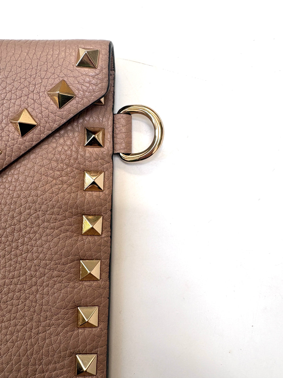 Valentino Garavani Grainy Rockstud Pouch