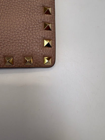 Valentino Garavani Grainy Rockstud Pouch