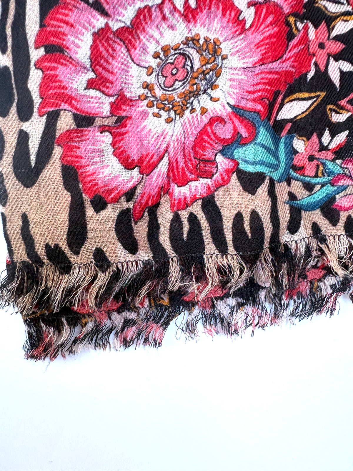 Louis Vuitton Junger Fever Woole Stole