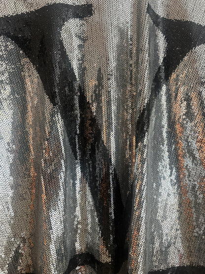 Valentino Garavani VLogo Sequined T-shirt in Silver S