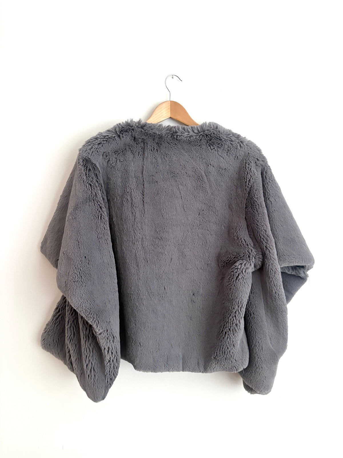 Golden Goose Faux Fur Cape S