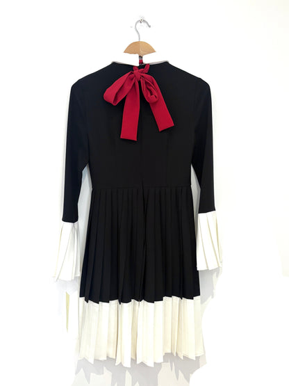 New With Tags Mikael Pleated Dress UK 4