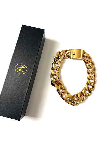 Anisa Sojka Gold Chunky Chain Necklace