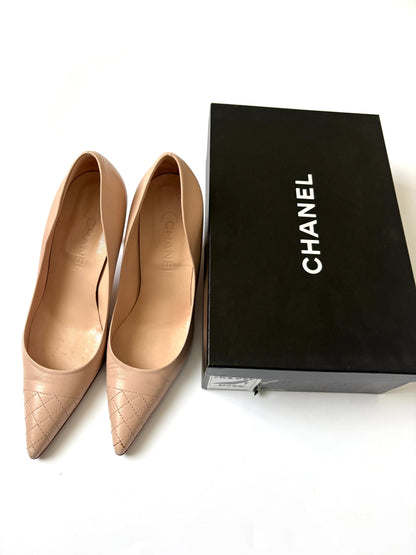 Chanel Vintage Pointed Beige Heels