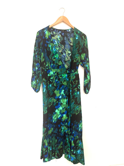 Saint+Sofia vibrant green and blue abstract print wrap dress.&nbsp;