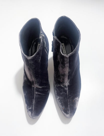 Manolo Blahnik Velvet Ankle Boots UK 4 image 1